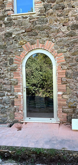 PAR MUMS - PVC logi, koka logi, plastikāta logi Rīgā, PVC durvis